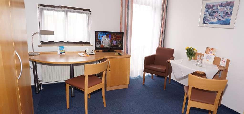 Acora Karlsruhe Zentrum Living The City - Apartments Екстериор снимка