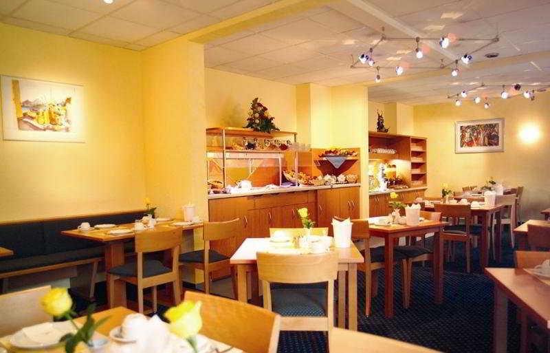 Acora Karlsruhe Zentrum Living The City - Apartments Екстериор снимка