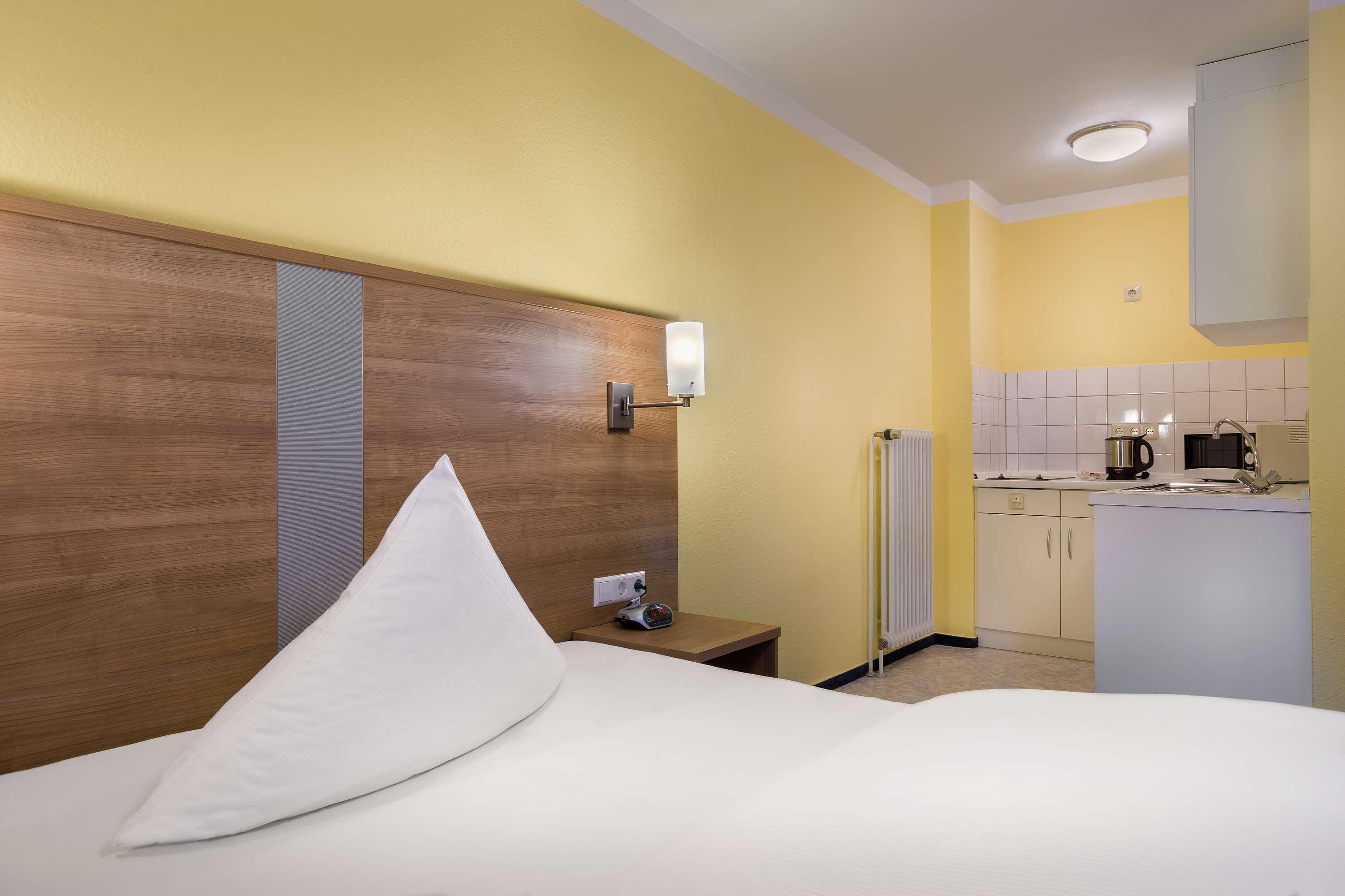 Acora Karlsruhe Zentrum Living The City - Apartments Екстериор снимка