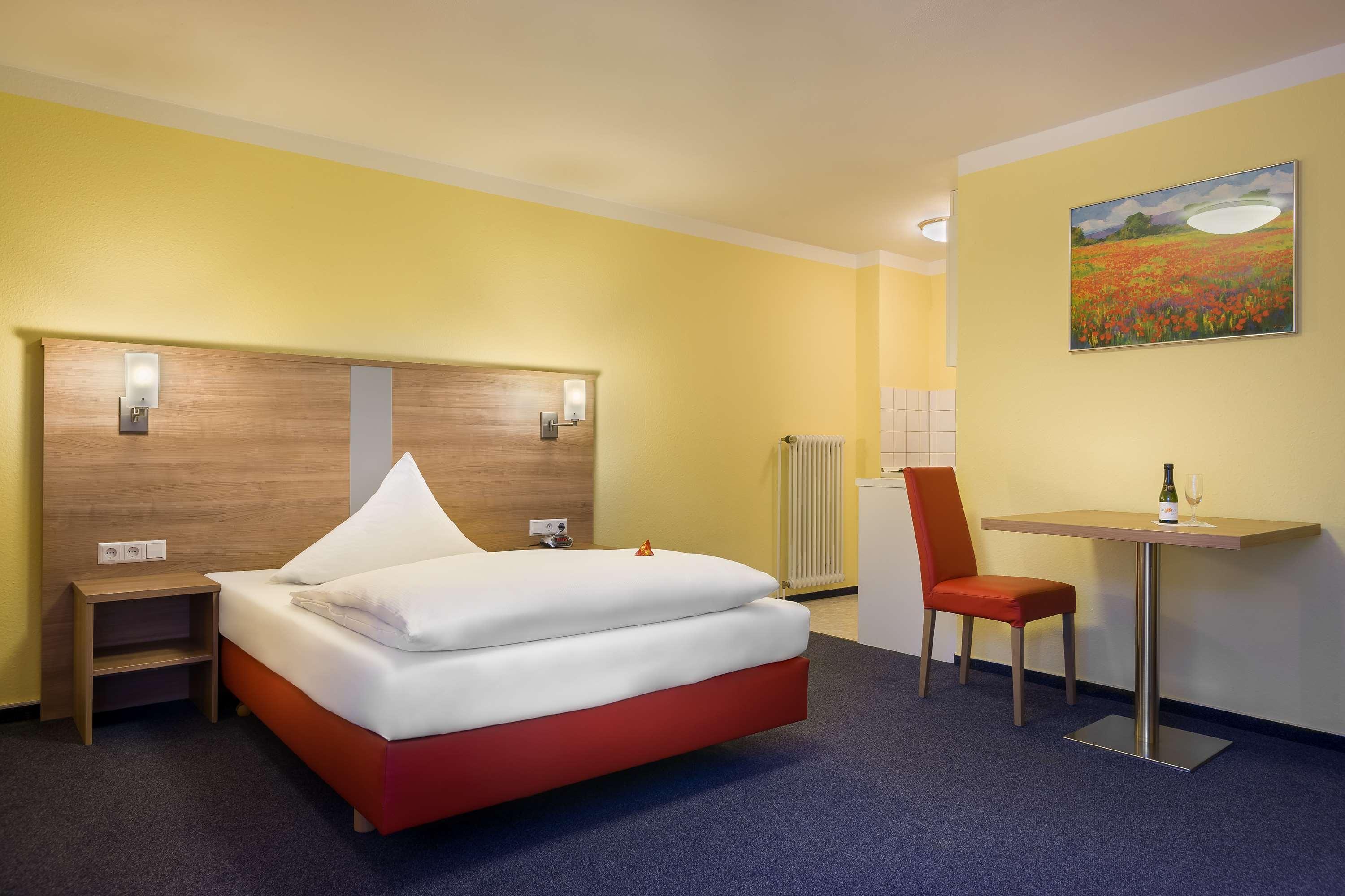 Acora Karlsruhe Zentrum Living The City - Apartments Екстериор снимка